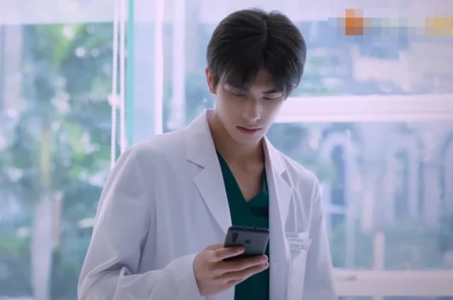 凌霄做牙医有多牛看清工作牌才知凭啥他有能力帮子秋还债