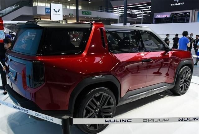 终于没白等五菱打造平民版路虎卫士看颜值又要迷倒一片