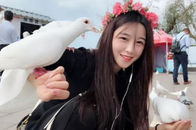 斗鱼|肖淑洁|直播间_新浪新闻