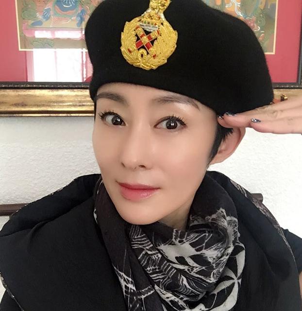 参观张敏在香港的家,深居简出生活节俭,装修成本连几万块都不用