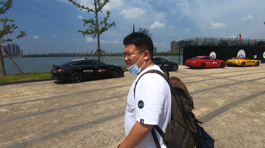 一天内白嫖价值千万的奔驰AMG全系