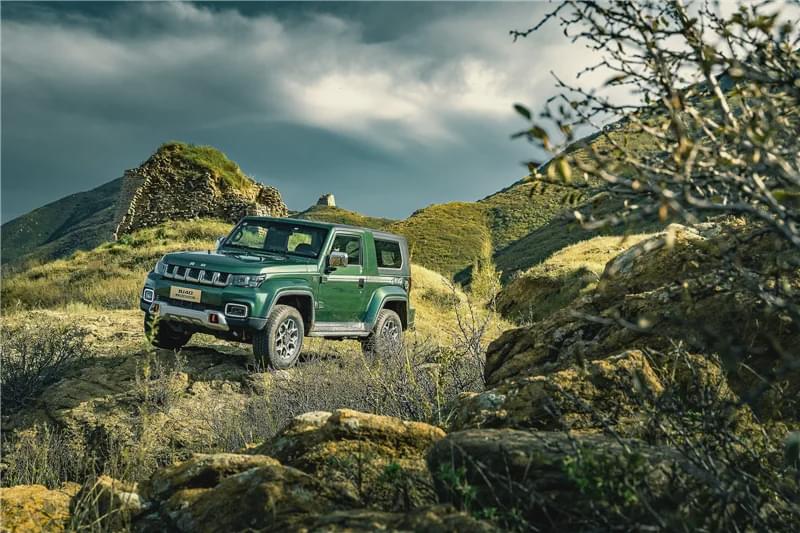 20万级唯一短轴+三把锁 BJ40致敬2020版上市16.99万起售