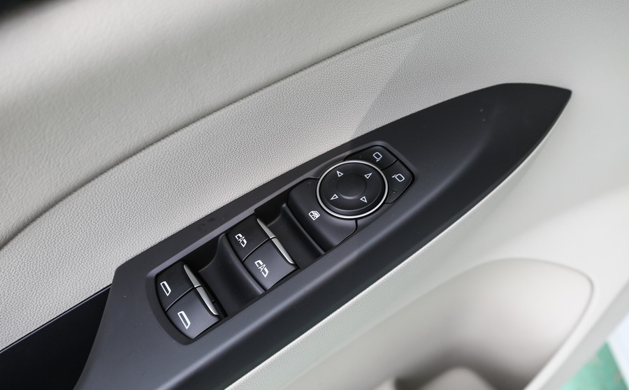 MPV王者对决，GM8和GL8到底谁更香？