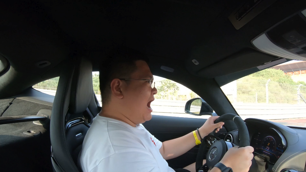 一天内白嫖价值千万的奔驰AMG全系