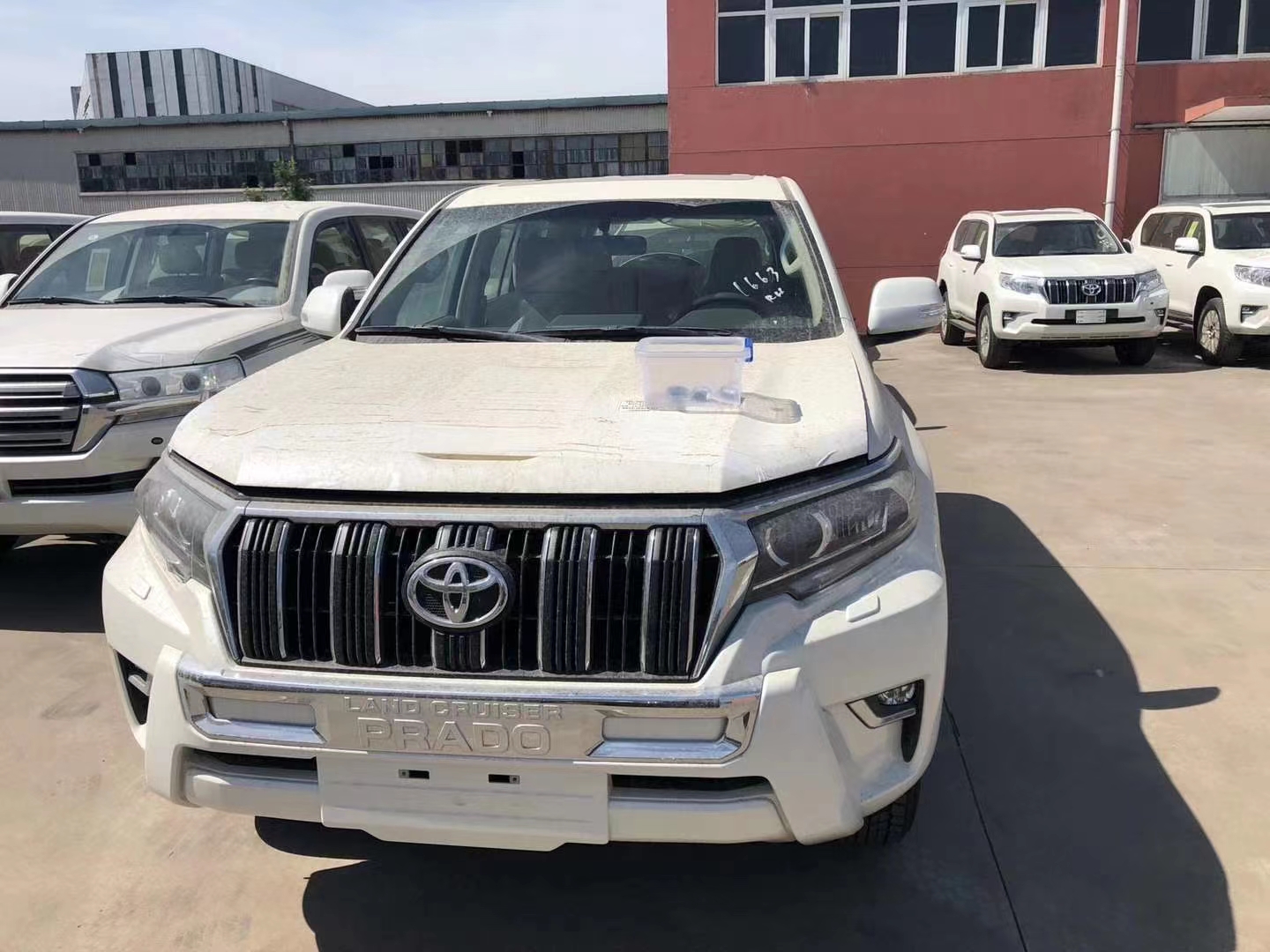 新款柴油普拉多提车,落地48万,精致不输途锐,2.8t真霸气