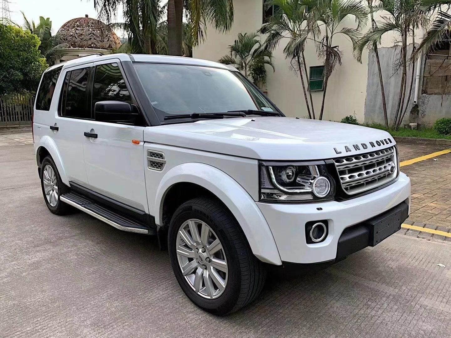 16款路虎发现四售价8万外形简约大气刚强不失贵族气息