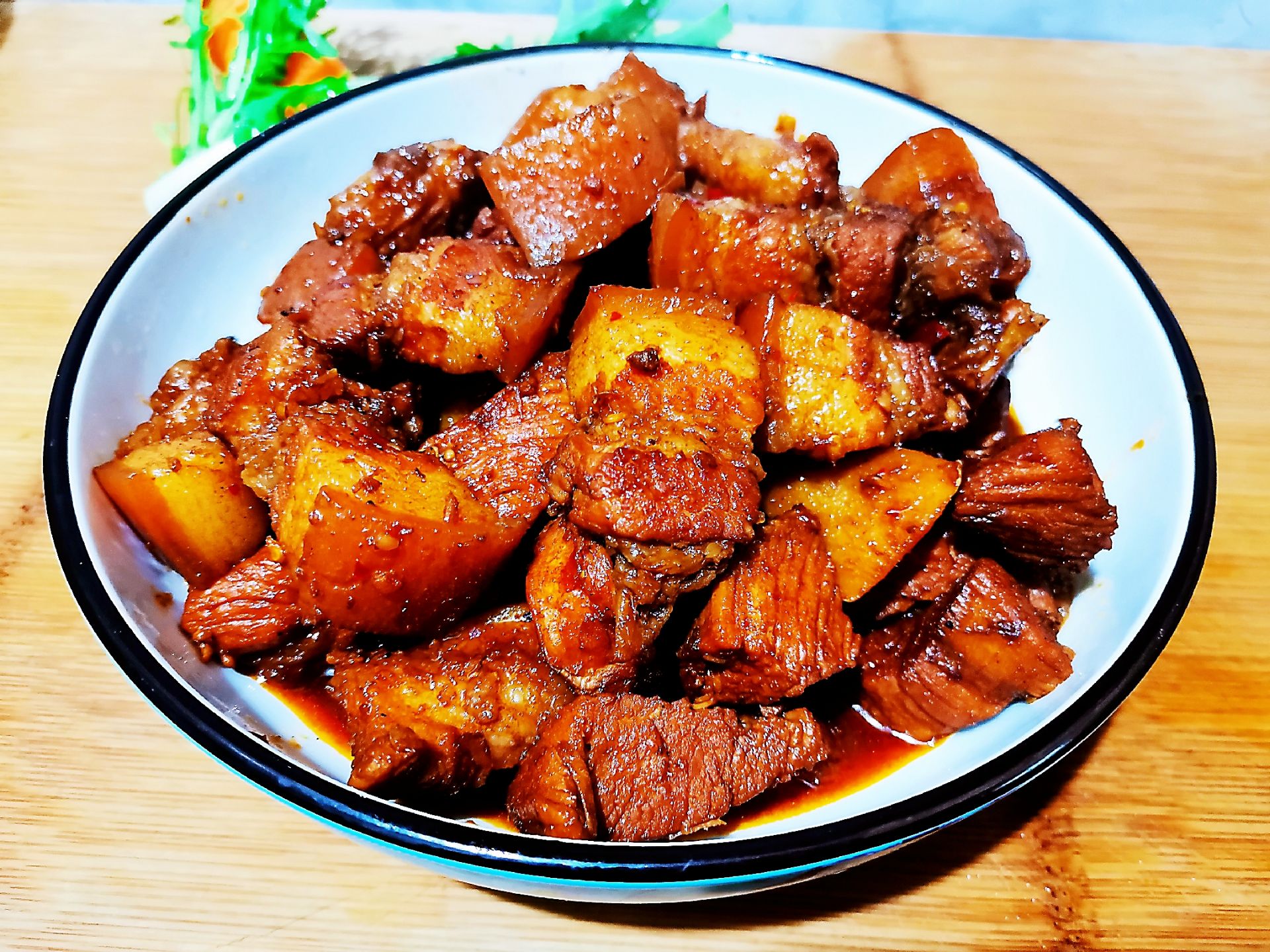 这么做的红烧肉,肥而不腻超下饭,一次吃几碗