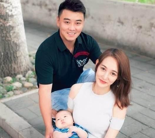 太痛苦了,王皓看到他的妻子和他的舞伴无能为力一起跳舞|范瑛|王皓