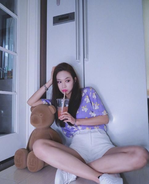 王霏霏私服可甜可盐衣品堪比开挂女团模样不输给火箭少女