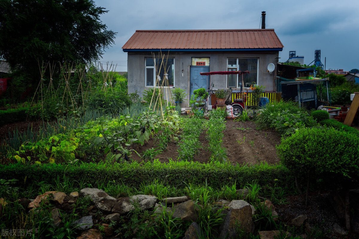 北京大哥去农村租院子,签约当天房主提供不了租房手续,签不签?