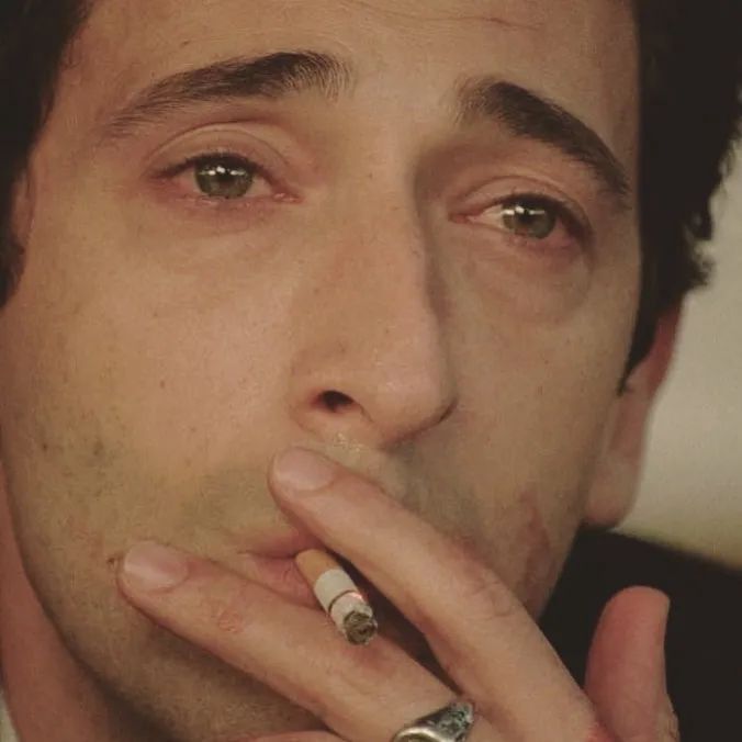 鼻子越来越歪了,奥斯卡影帝adrien brody 新封面