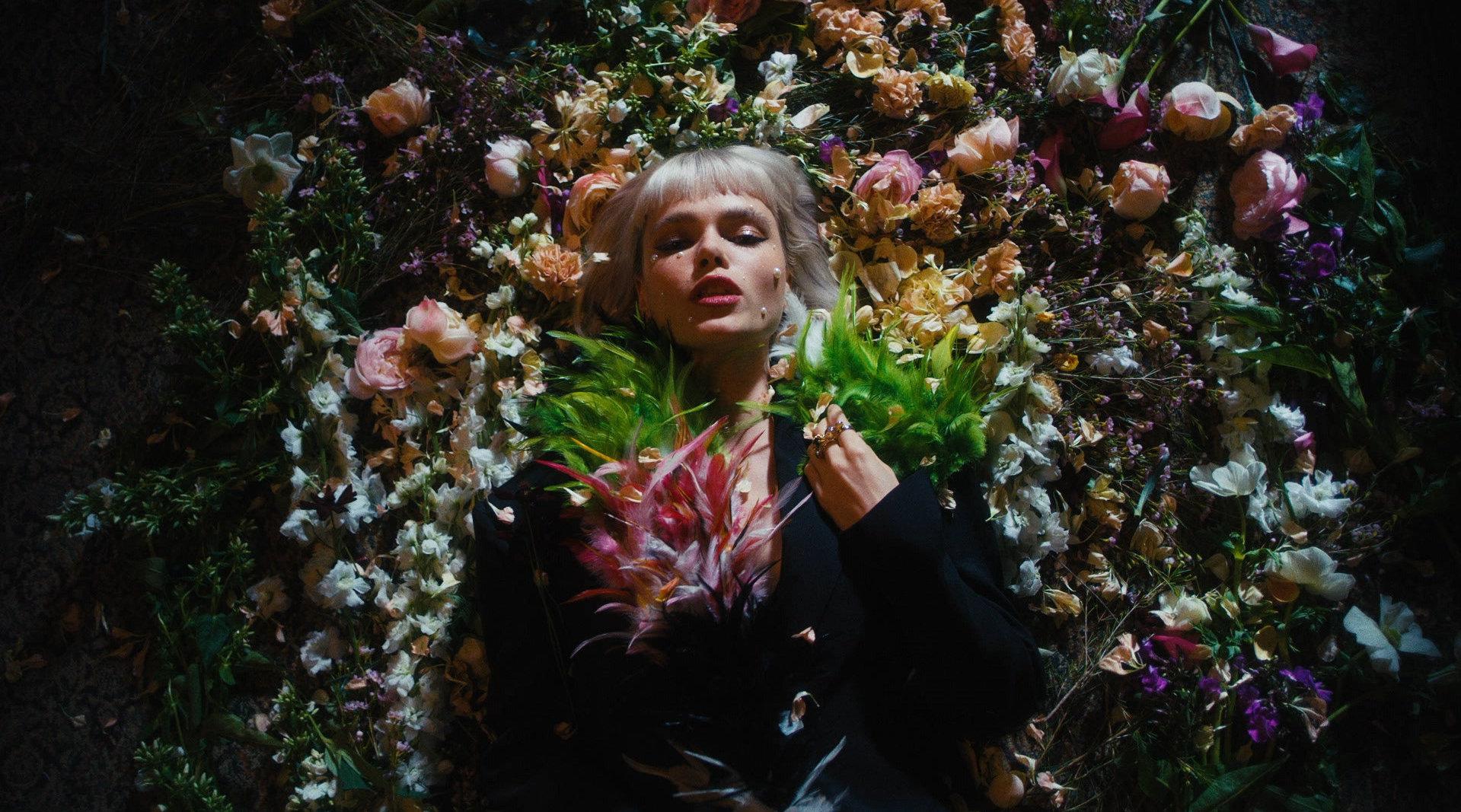 winona oak 新单 with myself mv首播