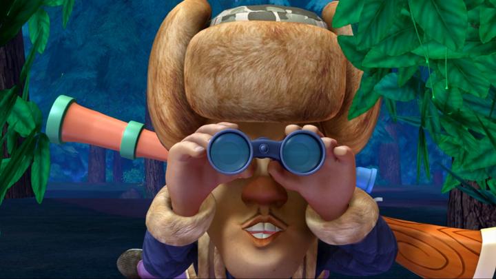 熊出没光头强拿着望远镜在这看啥呢准不干好事