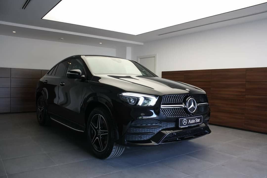全新奔驰gle coupe实车 黑色的很有运动感