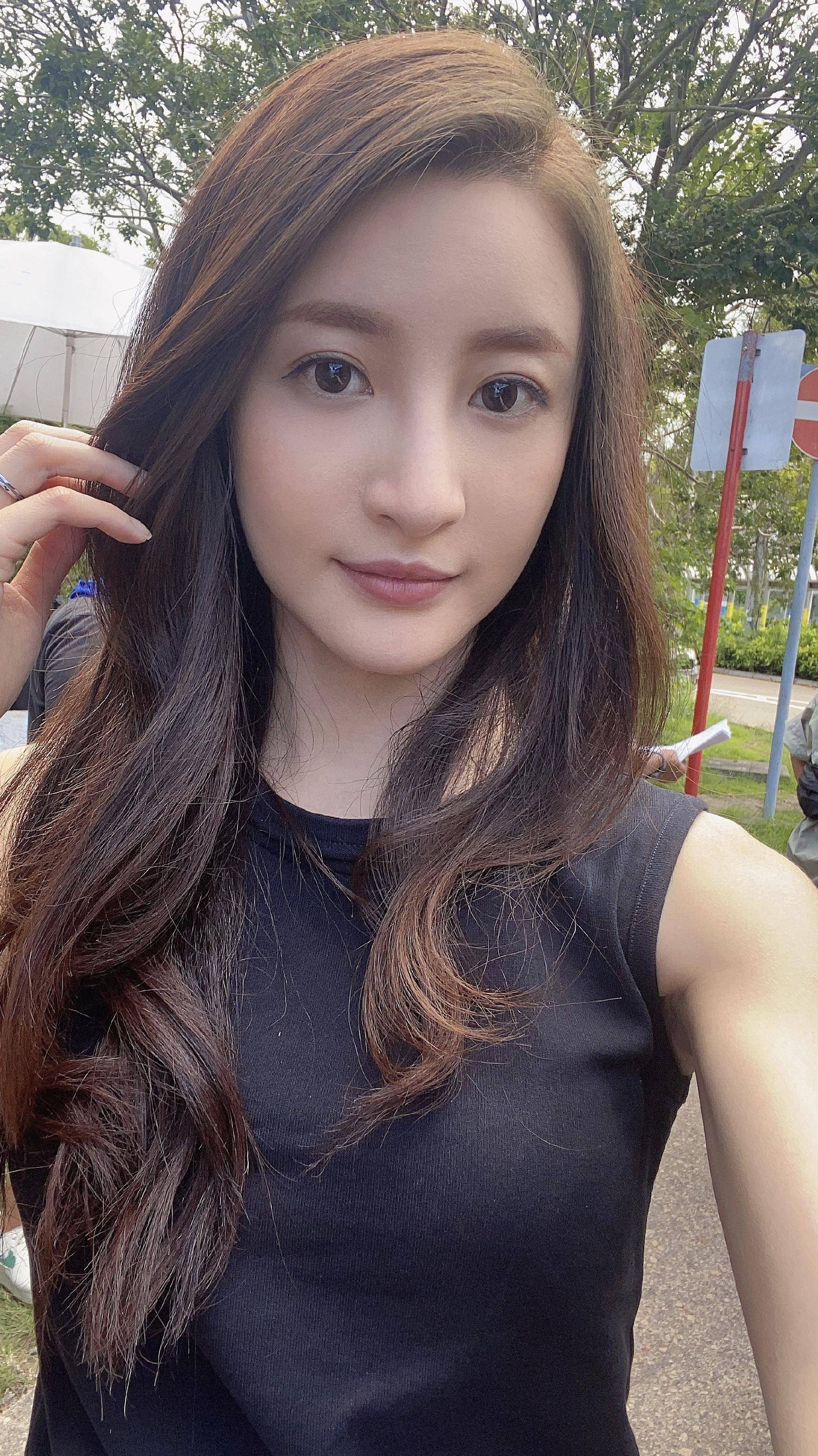 林夏薇素颜做运动被指太瘦 嫁豪门曾被网友认为被骗今生活幸福