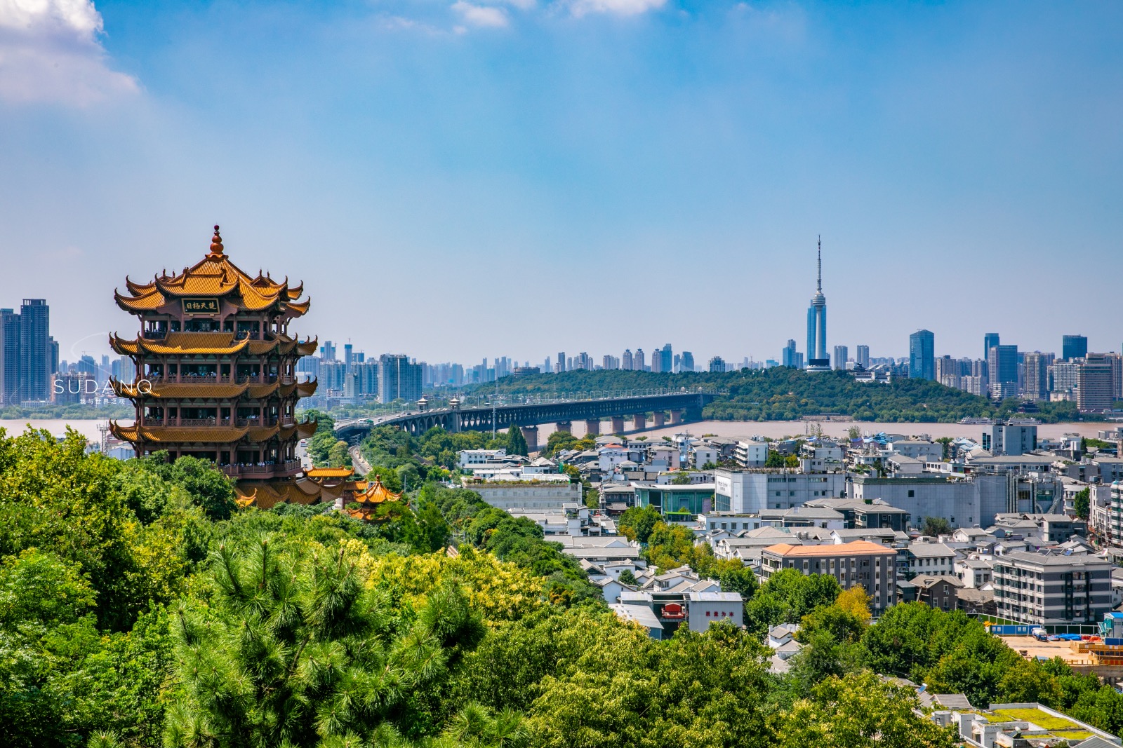 登黄鹤楼赏武昌风光武昌在武汉历史中具有怎样的地位