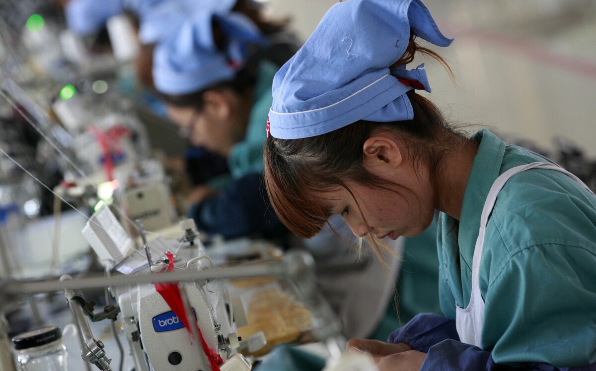 女工荒来袭愁坏了工厂也留不住男工女孩都去哪了