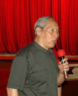 著名京剧艺术家钱浩梁去世享年87岁曾扮演红灯记李玉和