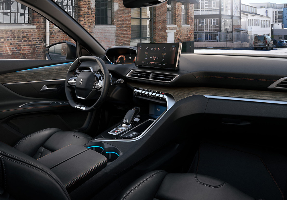 新款标致5008官图发布,外观大气,时尚,内饰科幻!