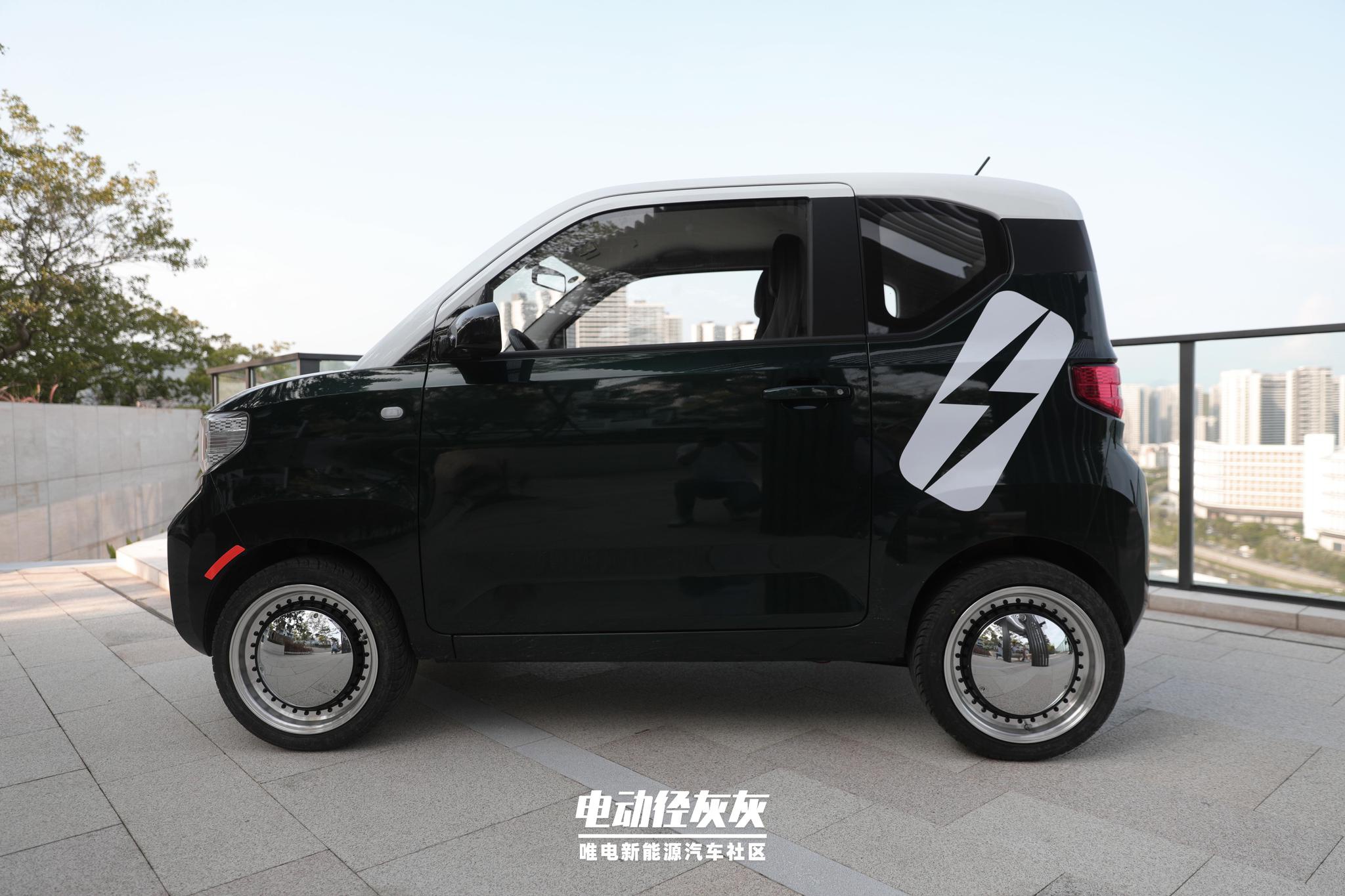 五菱宏光MINI改装镜面复古轮毂，12寸变15寸，瞬间高大上-新浪汽车