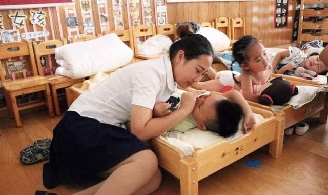 幼儿园开园火爆!一个班级高达40多人,家长担心,老师:真过瘾休闲区蓝鸢梦想 - Www.slyday.coM 幼儿园开园火爆!一个班级高达40多人,家长担心,老师:真过瘾休闲区蓝鸢梦想 - Www.slyday.coM