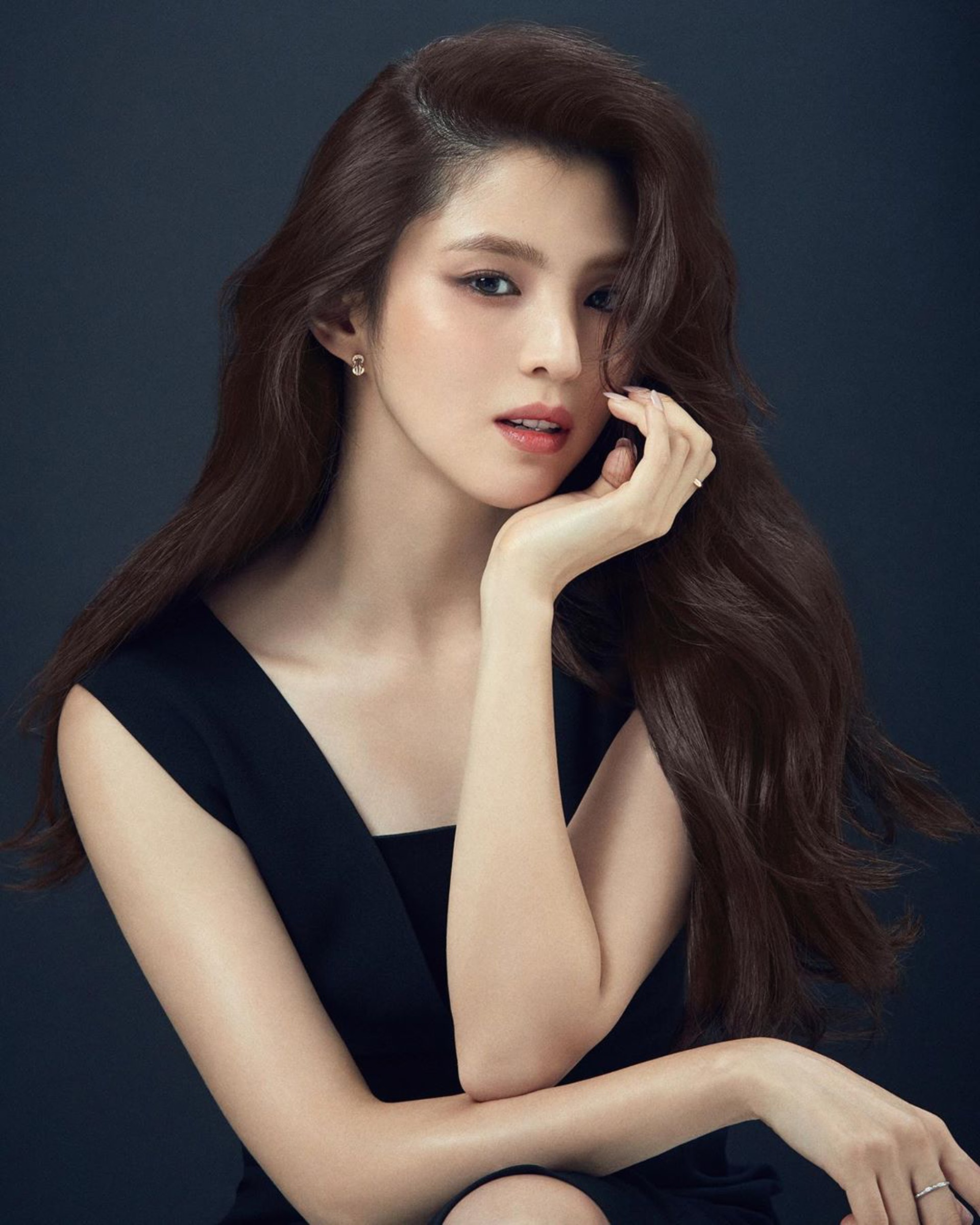 韩素希最新写真撞脸宋慧乔,气质清新颜值出众,被称为新国民女神