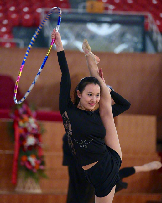 岁黯然退役,转型做教练,36岁颜值依旧|朱敏鸿|钟玲|艺术体操_新浪新闻