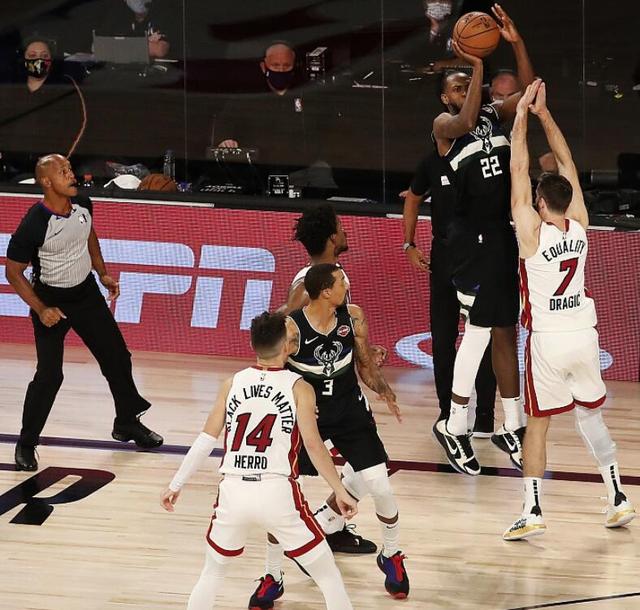 慌吗nba首轮收视率创近11年最低艰难复赛却没人看球