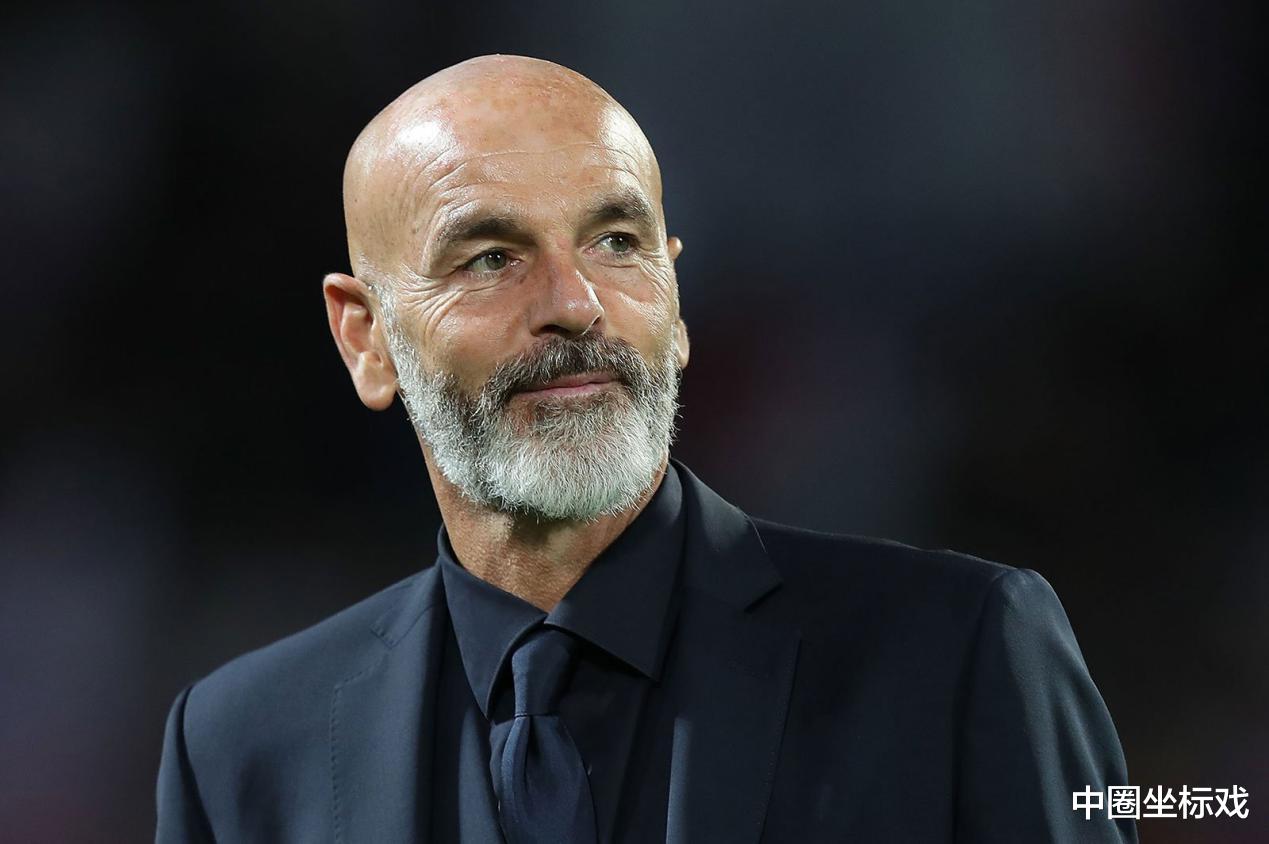 报道中还提到,佛罗伦萨俱乐部的体育总监丹尼尔·普拉德(daniele