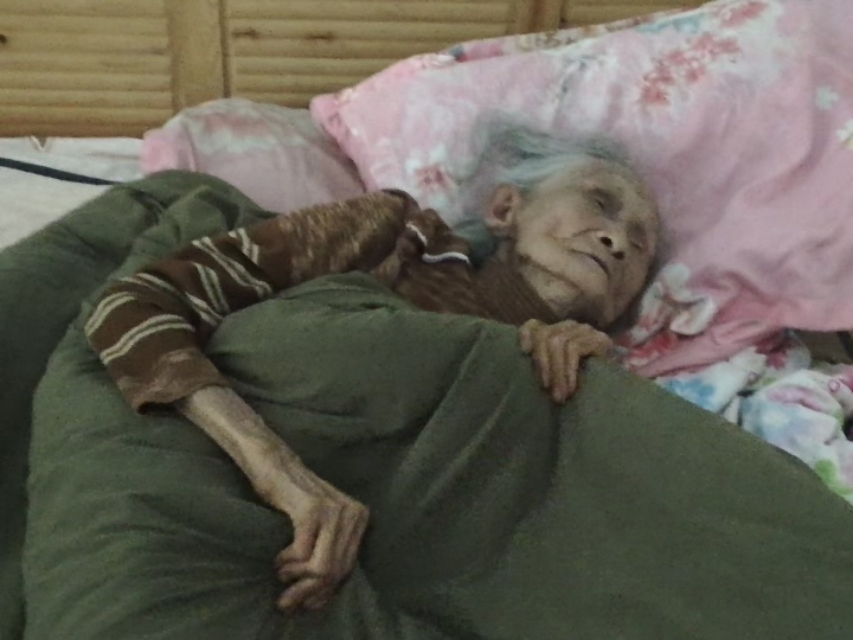 民生关注:组图,98岁雅安孤寡老人的暮年之痛