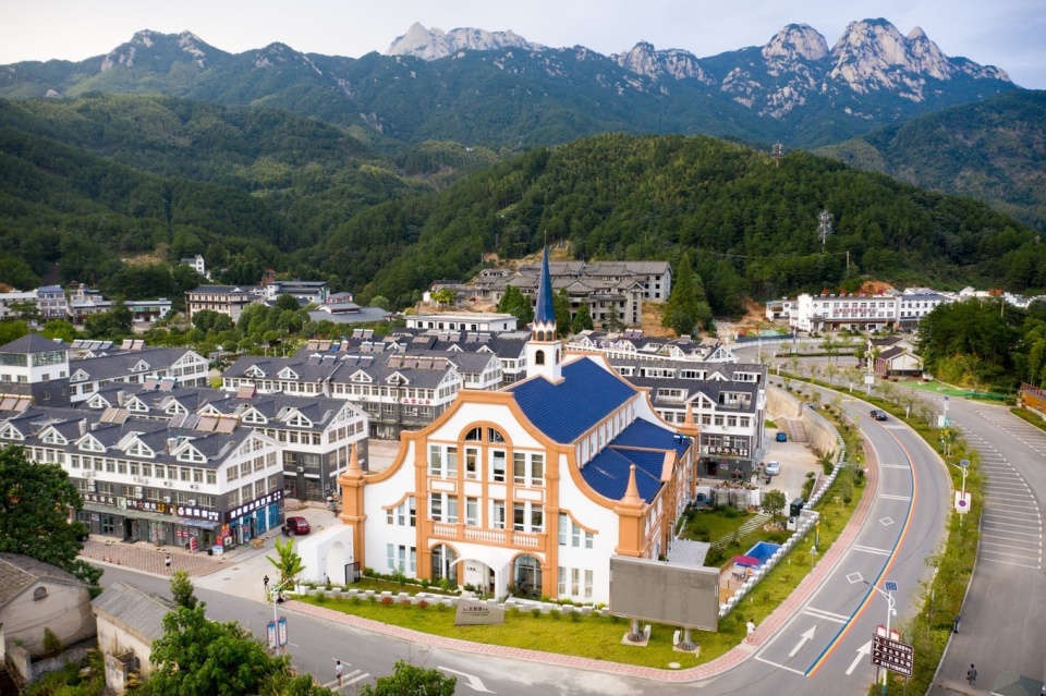 安徽天柱山这家网红民宿距景区仅200米来这里彷佛住进了城堡