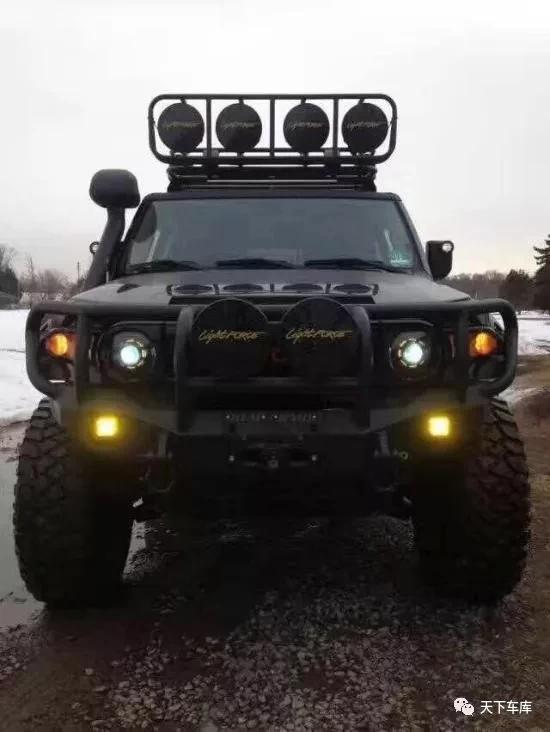 天下车库名车解读一文看懂经典越野fj酷路泽改装黑武士版