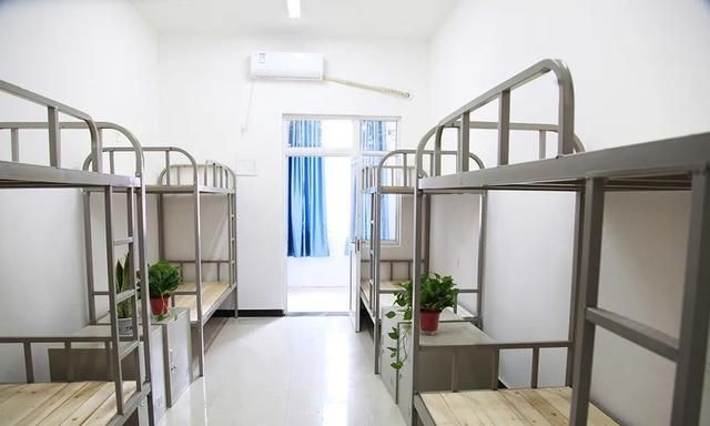 周口市委书记刘继标到郸城一高视察指导开学工作
