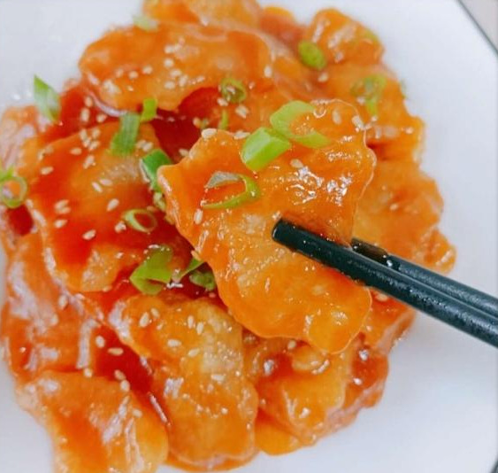 三伏天最馋这一口巴沙鱼做的糖醋鱼片肉质细腻味道鲜嫩