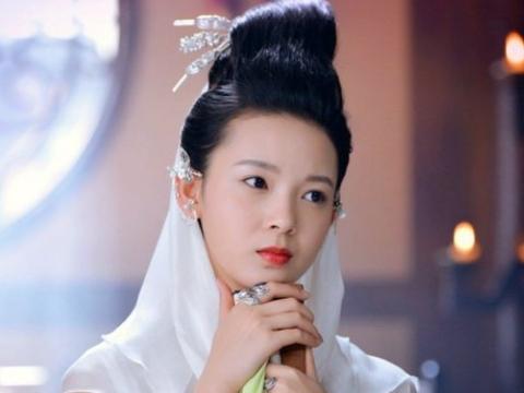 当时《无心法师》在选角时,蔡艺侬从五六十个女孩中最终选定了陈瑶