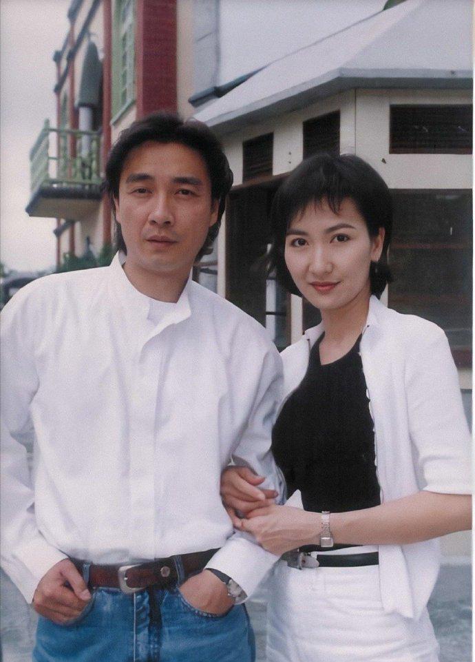 "小青"陈美琪晒与刘松仁旧照,曾遭背叛不幸流产,遗憾一生无子|陈美琪