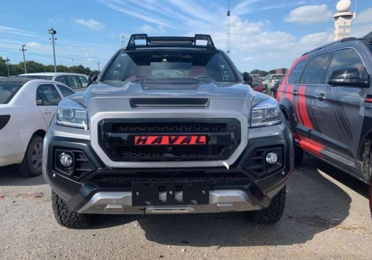 哈弗h9罗伦士版限量99台,改装还能上路,国内配额仅20台?