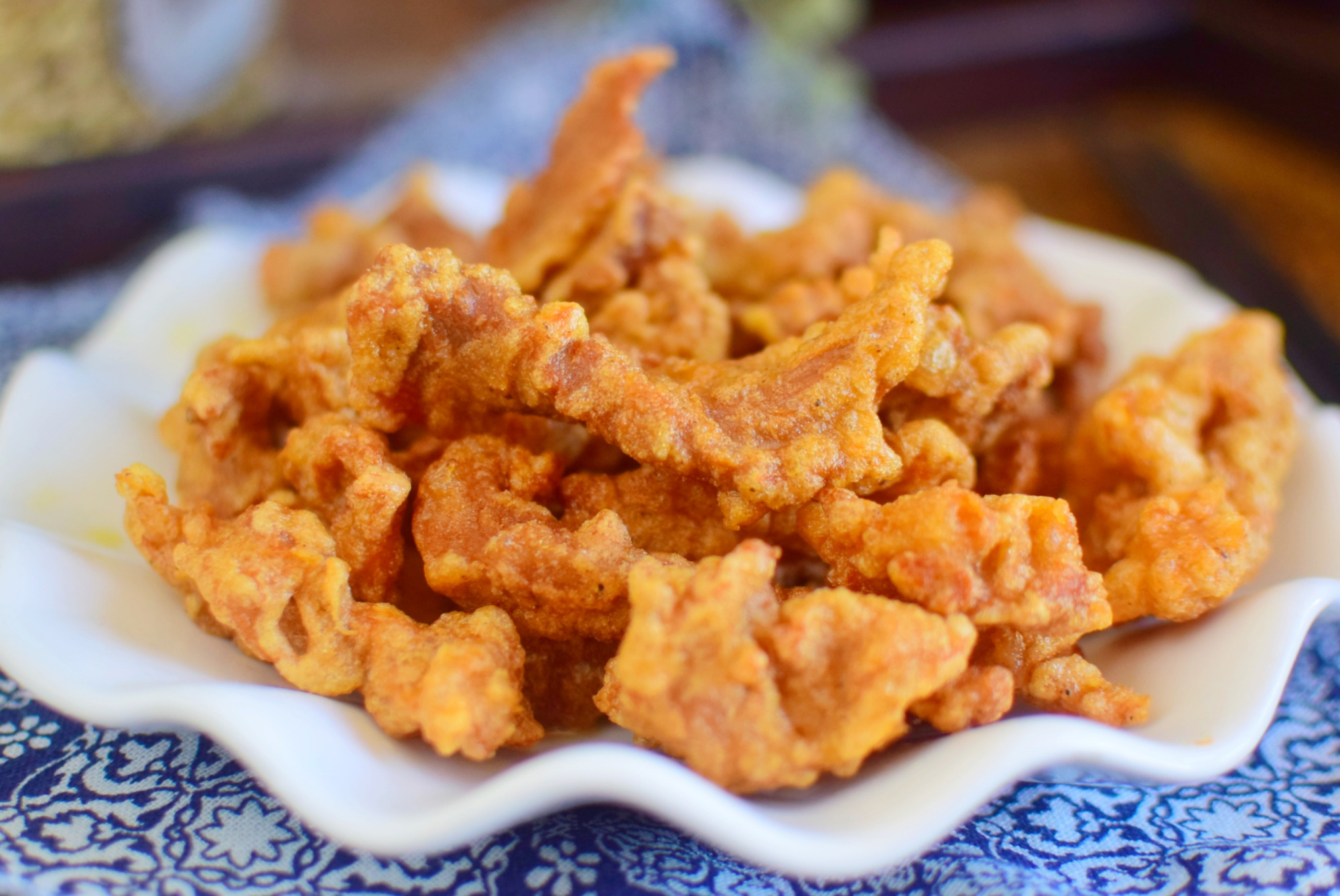 秋天不可错过,椒香小酥肉,外酥里嫩,椒香四溢,好吃关键在这里