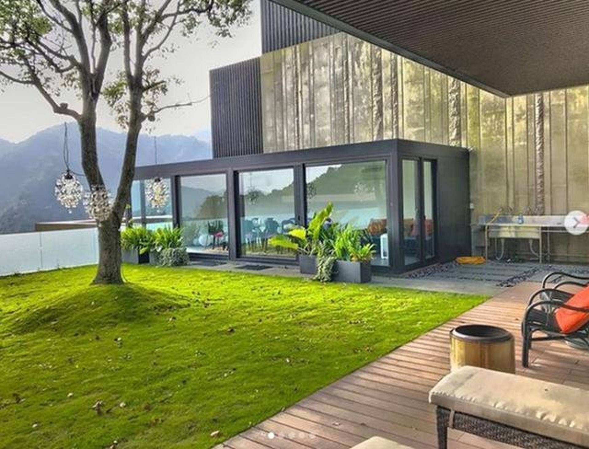 张惠妹家市值1.2亿,萧敬腾在车库开演唱会