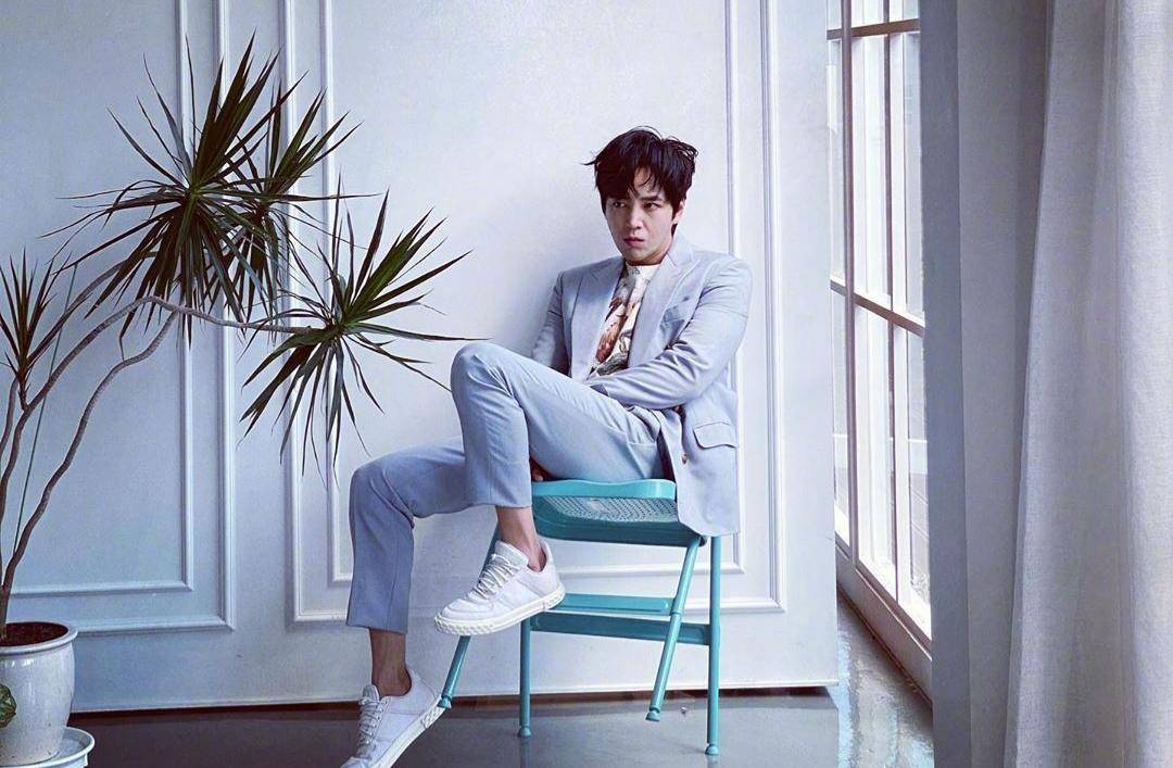 张根硕近照曝光!瘦身成功帅出新高度,32岁的他资源却大不如前