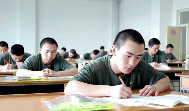 学生和父母须知|士官|专科生|考军校_新浪新闻