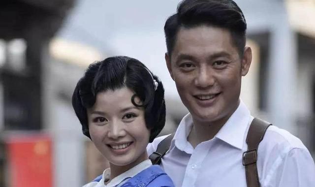 结果却遭到抛弃,如今42岁与儿子相依为命|傅程鹏|程愫|娱乐圈_新浪