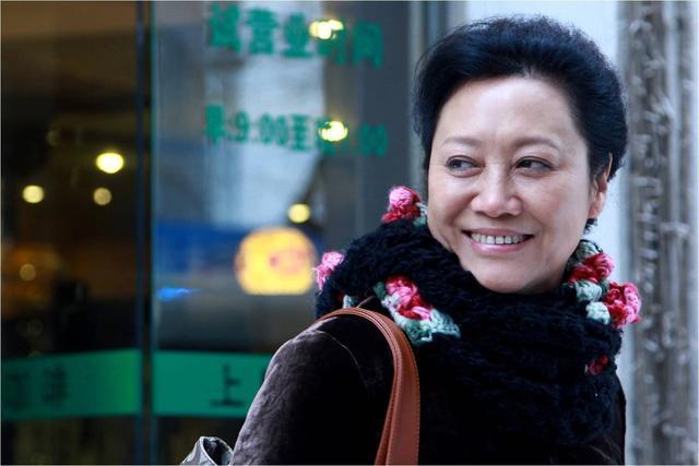 王丽云从业几十年的艺术,已经出现在《大宅院的女人》,《非亲姐妹》