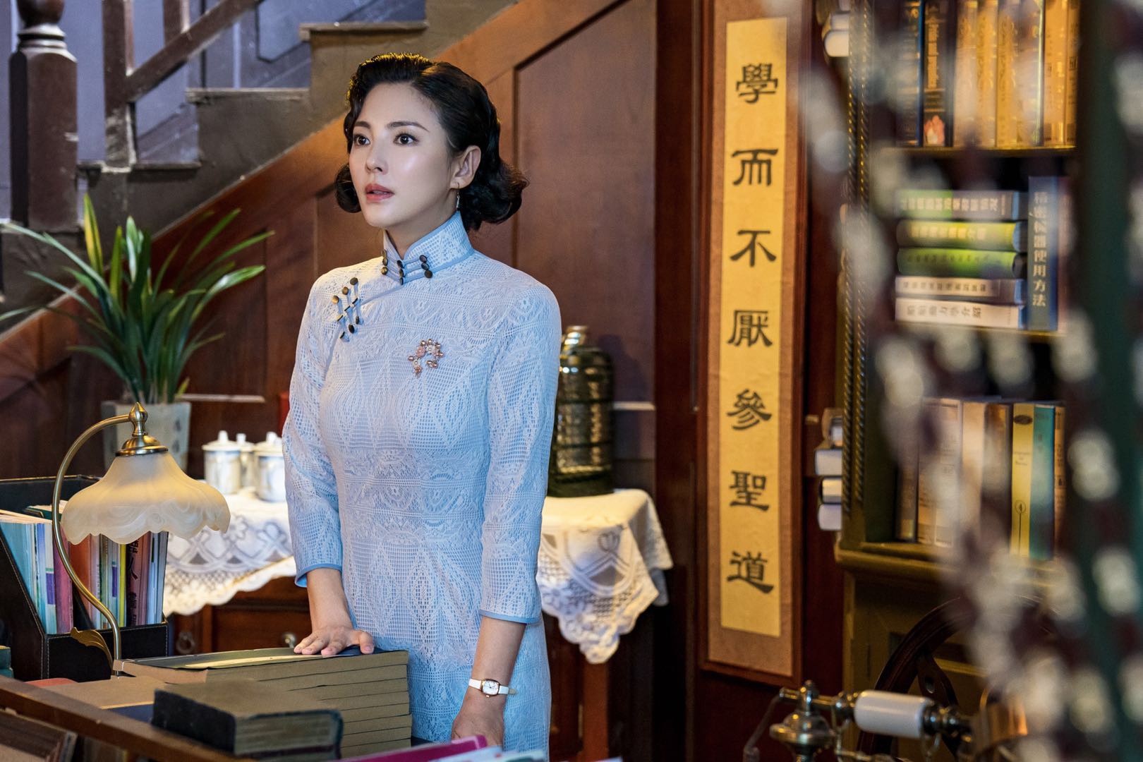 张雨绮穿旗袍是真有范儿,不愧是旗袍女神