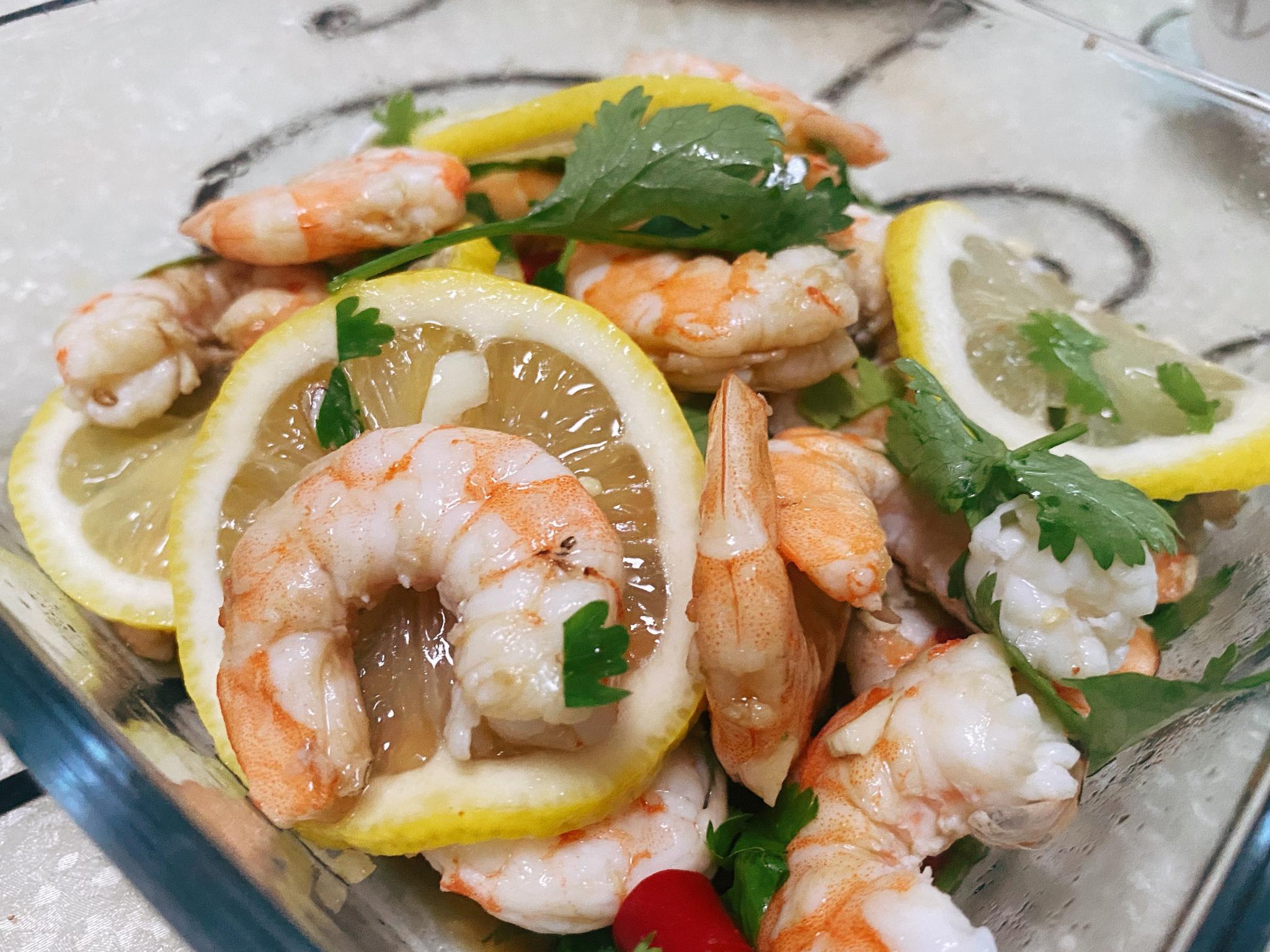 清新凉拌柠檬虾低脂高蛋白减肥期间的美味选择