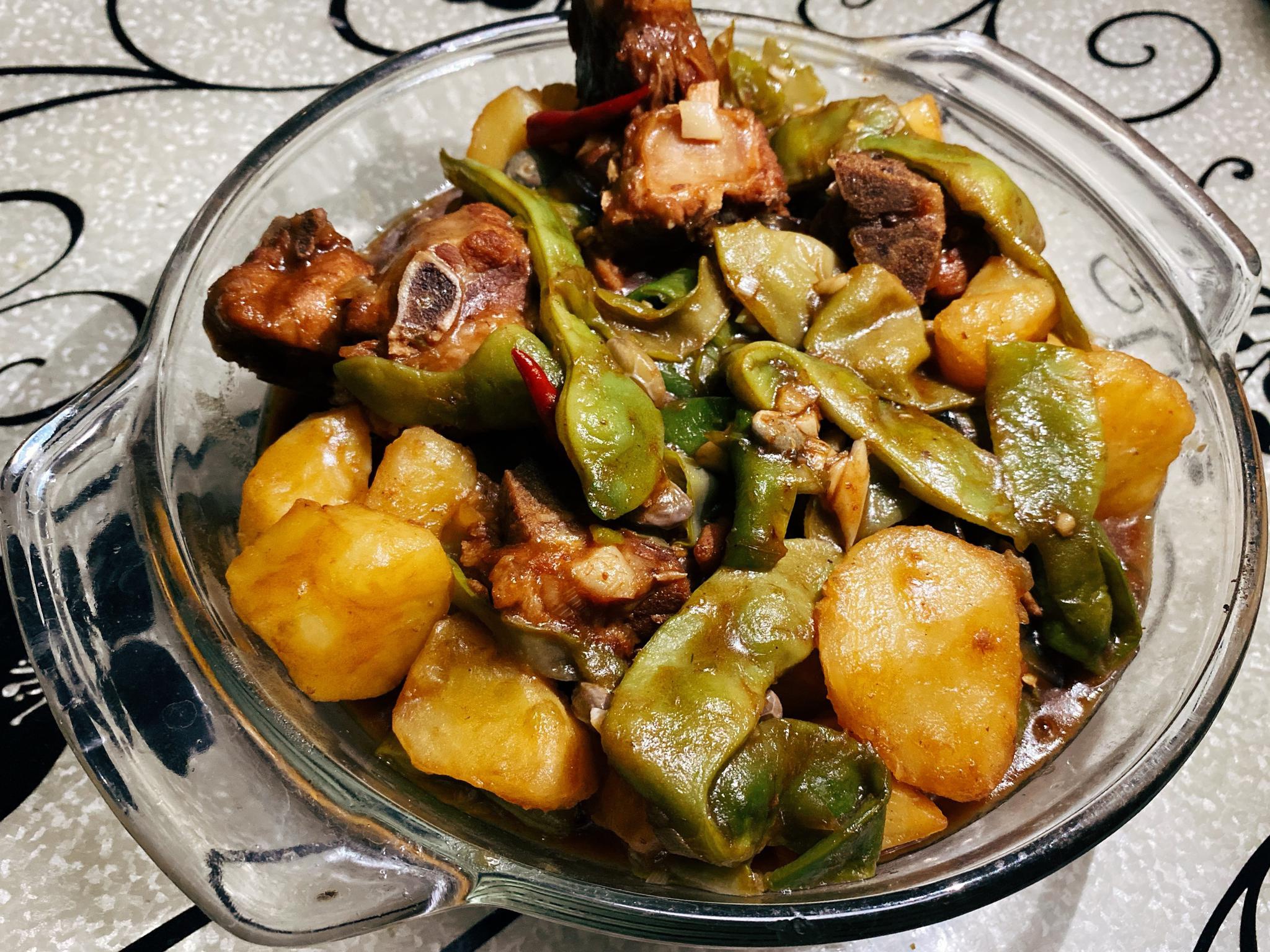 油豆角粉条土豆炖排骨一样的食材不一样的滋味