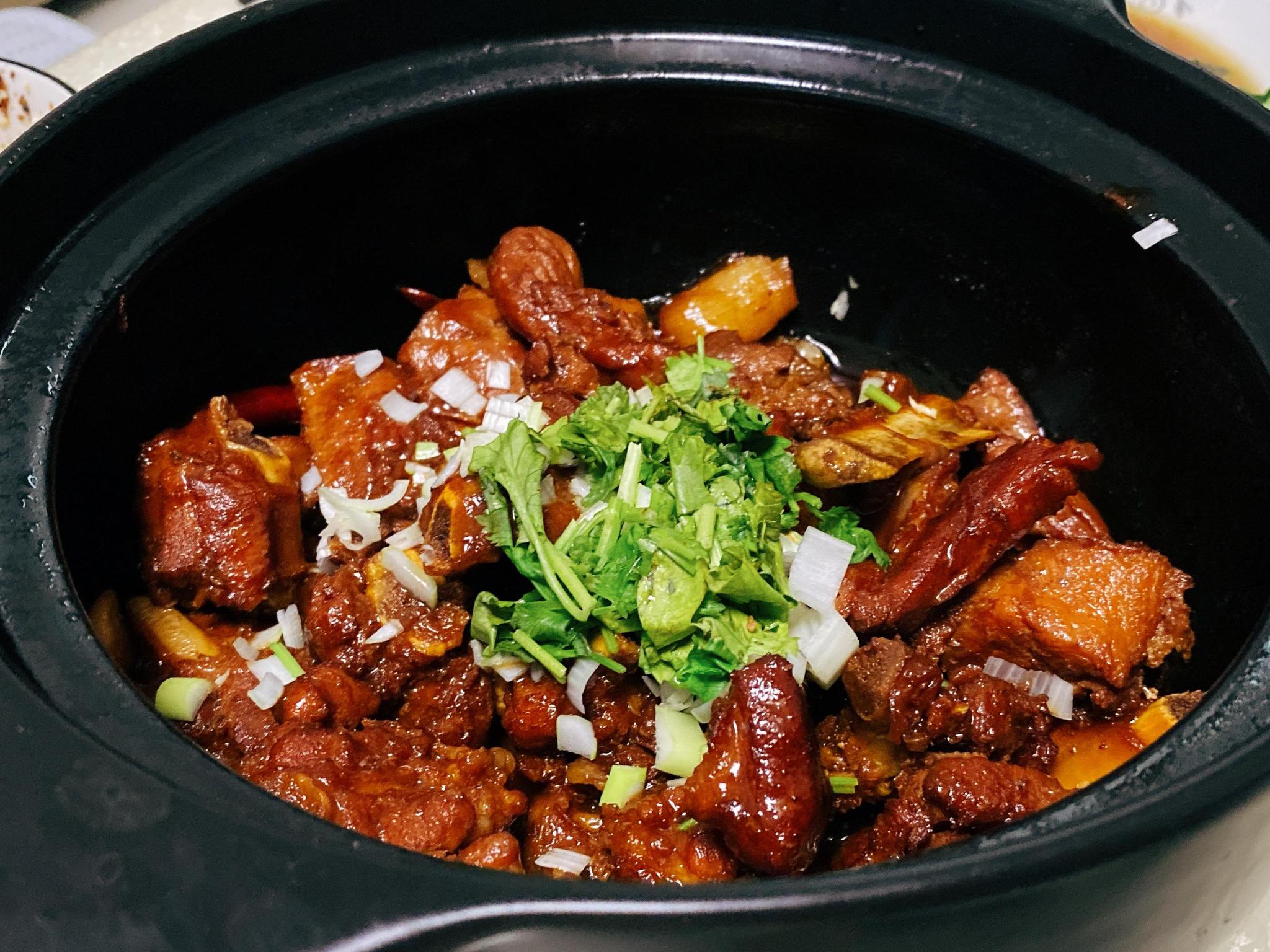 味道超赞的红烧小排,肉瘦味美不怕胖,减肥期的解馋好选择