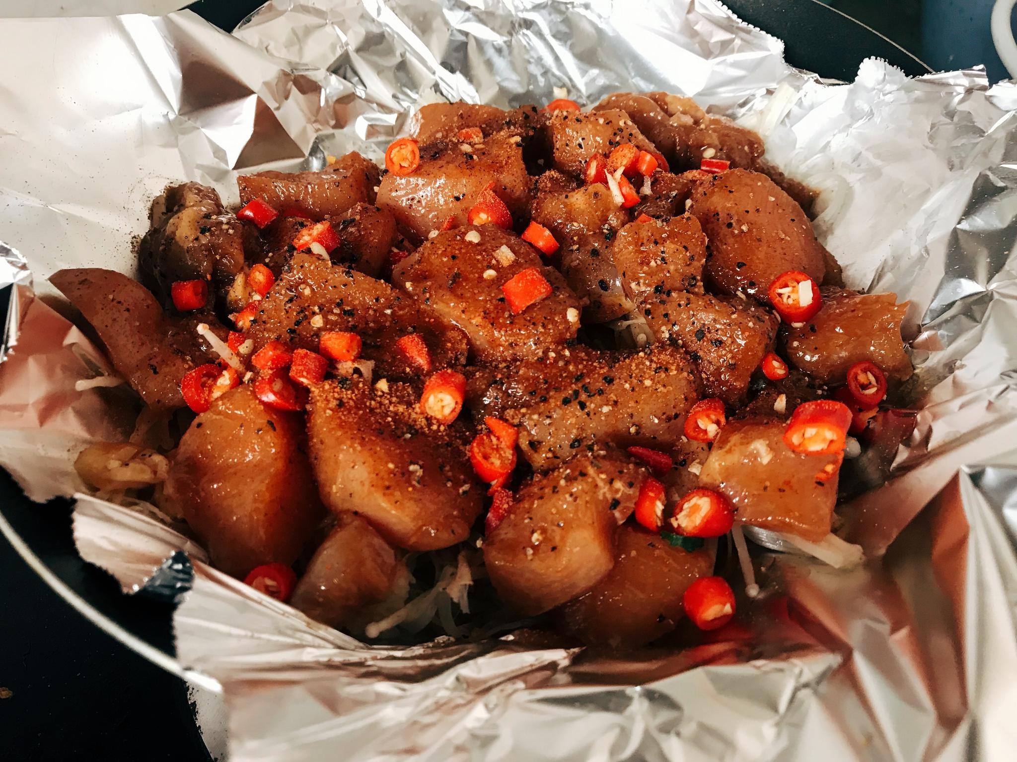 无油锡纸黑椒鸡胸肉鲜嫩美味超低卡减肥健身餐首选