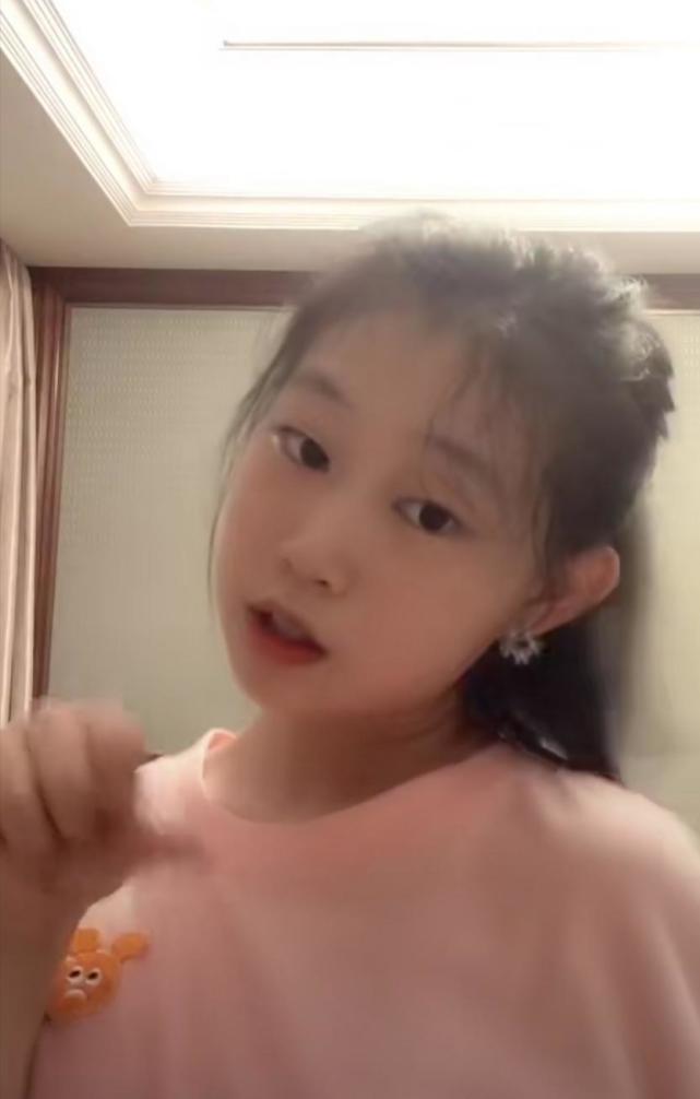 小沈阳13岁女儿近照大变样,五官精致美到犯规,被指没有双眼皮|沈佳润
