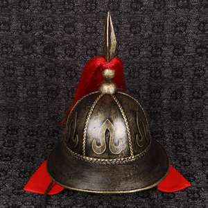 用处之二:缨枪能让将军更快分辨士兵的状态士气昂扬的时候,士兵们头盔